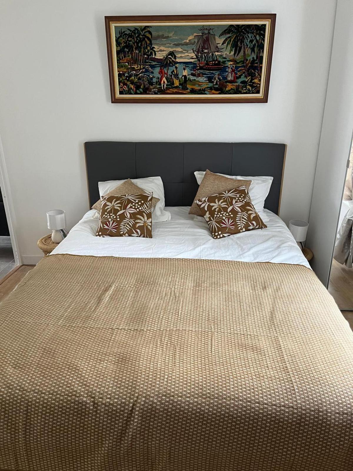 Chambre Tout Confort 호텔 Limay 외부 사진